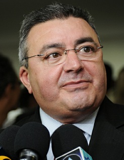 * Renato Fernandes assume presidência estadual do PSC.
