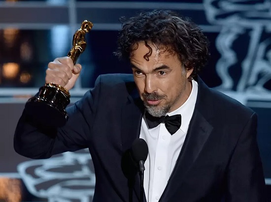 Alejandro Gonzalez Inarritu ganhou prêmio de Melhor Diretor e Melhor Filme com Birdman