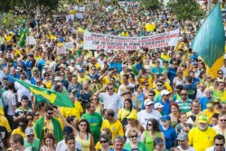 PROTESTO EM BAURU PELO IMPEACHMENT DE DILMA ROUSSEFF.