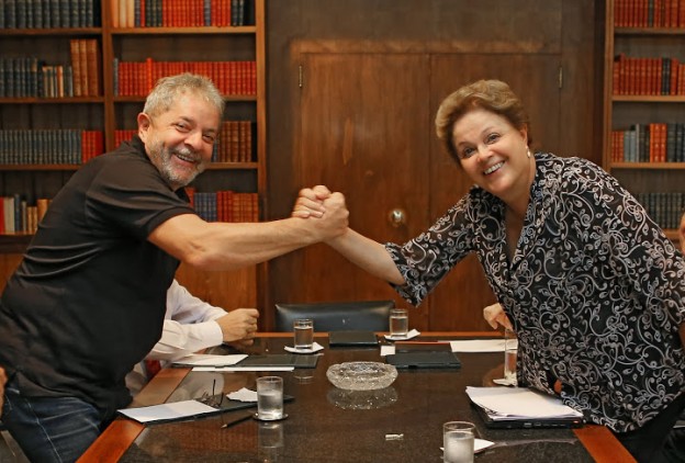 * Lula está deixando do ministério de Dilma a cara dele.