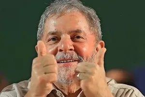 * Lula, o milionário conferencista que ganhou quase 33 mil reais por dia em quatro anos.