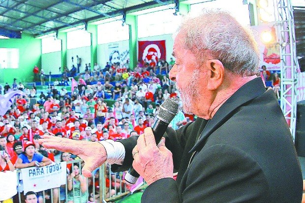 * ‘Quero saber se dinheiro do PSDB veio da sacristia’, dispara Lula.