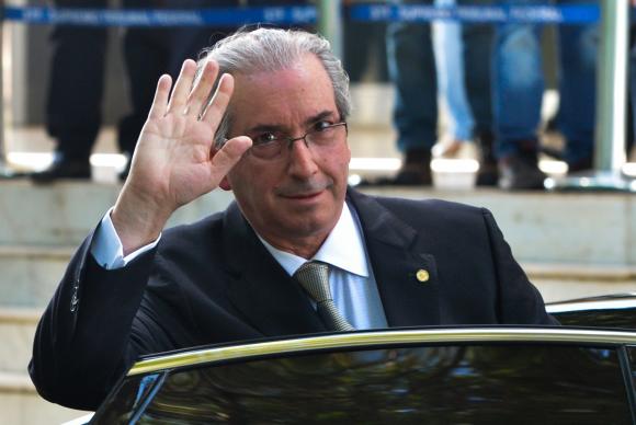 * Câmara não encontra Cunha, e notificação será publicada no Diário Oficial.