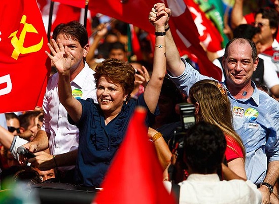 * Andrade diz ter pagado ilegalmente dívida de campanha de Dilma em 2010.