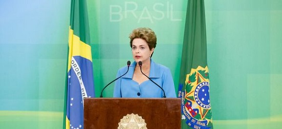* Dilma se diz indignada com decisão sobre impeachment.