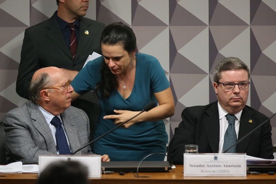 * Miguel Reale Júnior defende impeachment de Dilma em comissão do Senado.