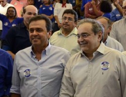 carlos_alvaro