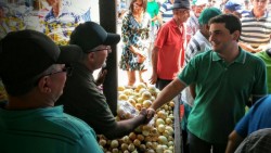 Alan na Feira Livre 1