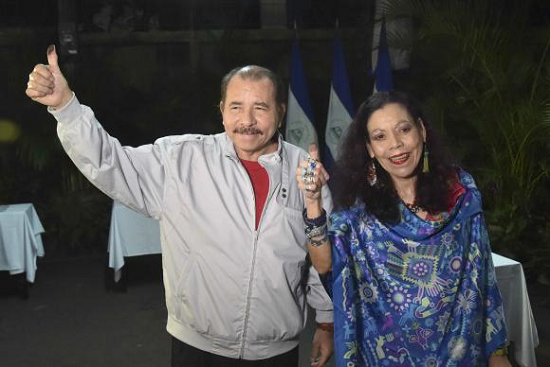 * Daniel Ortega é reeleito presidente da Nicarágua.