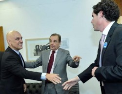 agripino_fundo