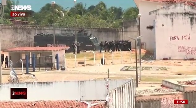 * Policiais dão início a operação dentro do presídio de Alcaçuz.