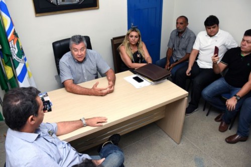 * Deputado Ricardo Motta faz visita a Felipe Guerra.