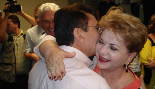wilma-abracando-bibi.jpg