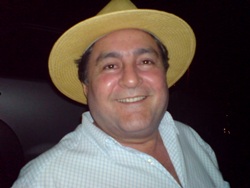 dada-de-chapeu.jpg