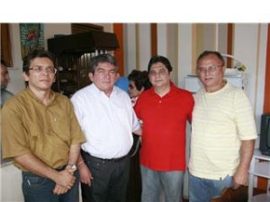 Prefeito de Currais Novos recebe dirigentes do PMDB em café da manhã