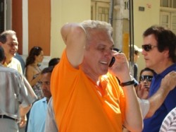 João Maia tá "doidin" da cabeça...