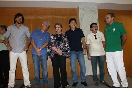 joao-cochichando-com-wilma