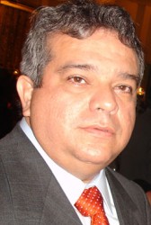 chopp Luiz Carlos (Chopp) está bem de vida, viu? Gracias...
