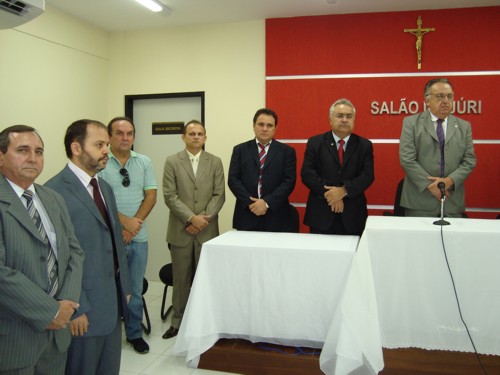 Mesa das Autoridades Jardim de Piranhas ganha novo Fórum de Justiça