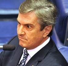 Collor de Melo endoidou