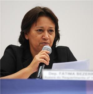 fatima microfone nova