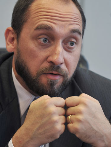 luis inacio adams