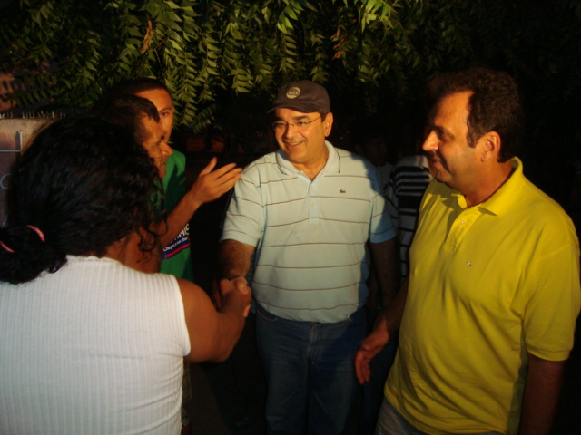 DSC05340 Coligação âCoragem Pra Mudarâ realiza caminhada e comÃcios relâmpagos em Caicó
