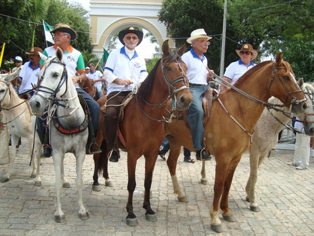 DSC05608 Bispo de Caicó comanda Cavalgada de Santana