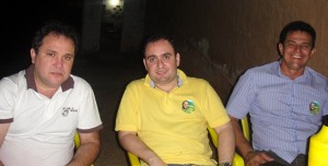 antonio gustavo e junior Jardim de Piranhas: candidatos de fora estão invadindo o Seridó