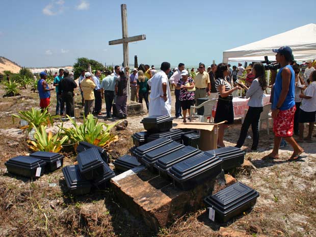 cemiterio baia formosa Globo destaca desativação do cemitério da BaÃa Formosa