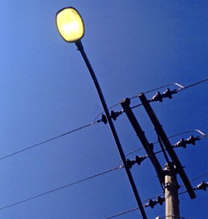 poste Câmara de Caicó aprova aumento da Contribuição de Iluminação Pública