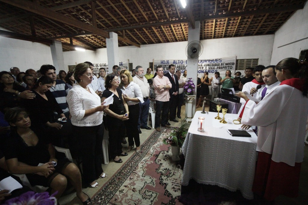 rosalba e ex-prefeito morto Rosalba quer rigor na apuração de crime contra ex-vice-prefeito de Alto dos Rodrigues