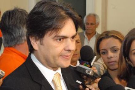 Senador Cássio Cunha Lima