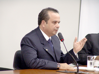 rogerio_marinho Rogério Marinho volta a atacar Carlos Eduardo por causa dos medicamentos