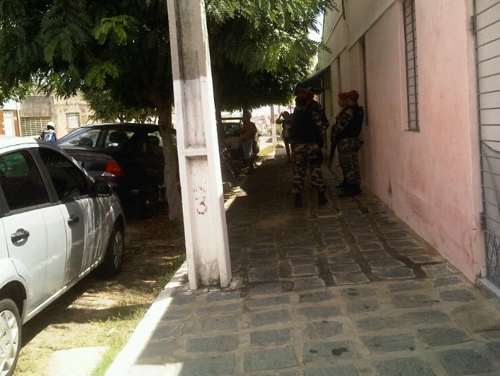 policia promotoria 2 Promotores seridoenses sob proteção de forte aparato policial