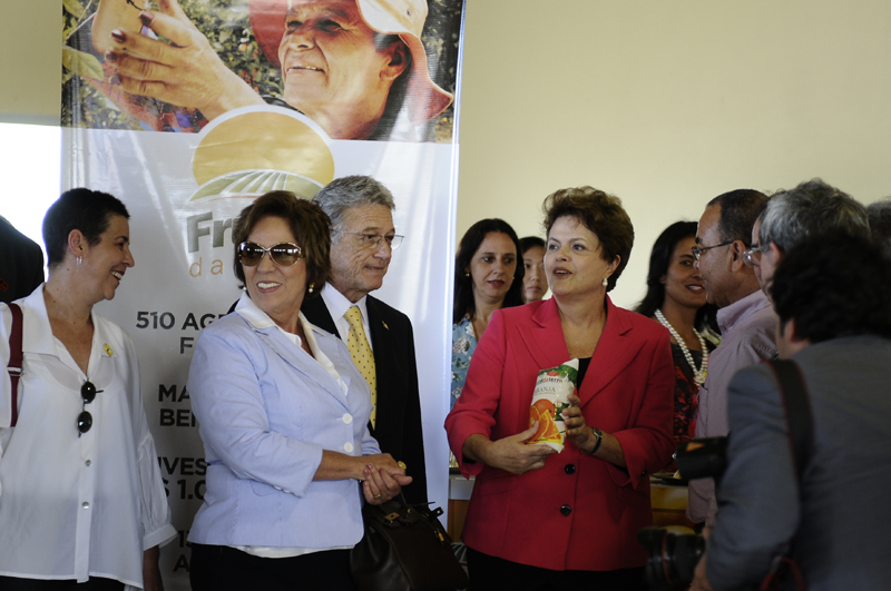 rosalba em arapiraca hoje Rosalba Ciarlini chega na comitiva da Presidente Dilma em Arapiraca (AL)