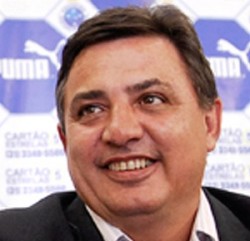 zeze perrela Suplente de Itamar Franco toma posse no Senado