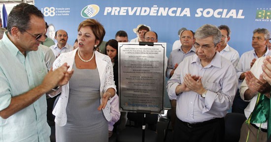 As palmas de Henrique e Garibaldi para Rosalba em Angicos hoje