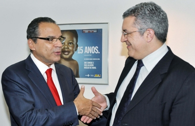 henrique saude Hospital Varela Santiago recebe apoio do lÃder do PMDB