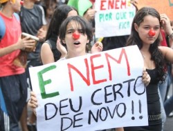 protesto enem No Facebook, estudantes pedem o fim do Enem
