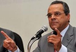 henrique mensagem Henrique Alves descarta apoio a PSDB e reforça projeto de Hermano Morais