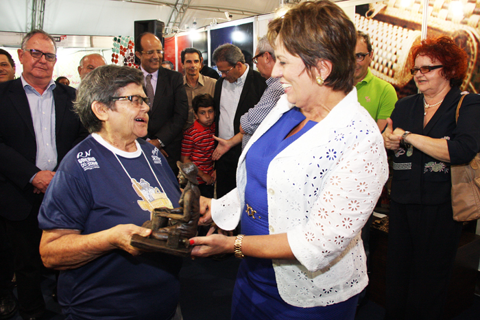 rosalba artesa Rosalba homenageia artesã de Currais Novos