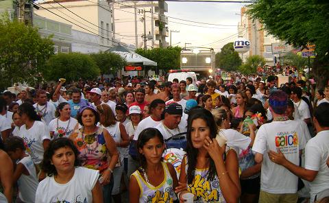 psifolia-povo Inclusão social com alegria: Psifolia embala no âpassinhoâ do Magão