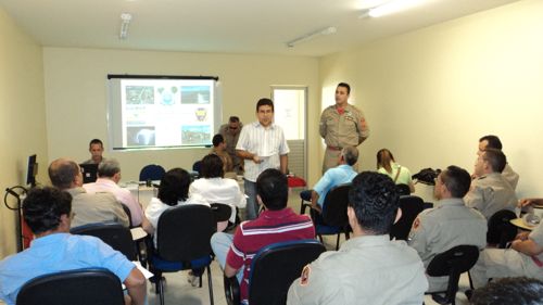 reuniao defesa civil Reunião prepara municÃpios do interior para os perÃodos de chuvas