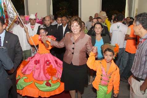 rosalba carnaval Agremiações recebem premiação do Edital do Carnaval Potiguar 2012