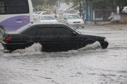 chuva natal 9 Enquanto a seca toma conta do interior, Natal está embaixo de chuva