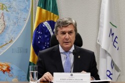 collor discurso papel Oito membros da CPMI do Cachoeira respondem a ações penais
