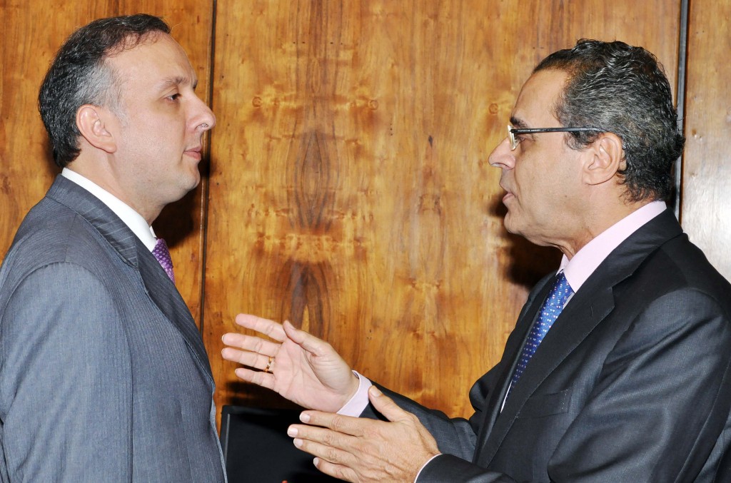 henrique e ministro das cidades Henrique assegura projeto do VLT de Natal