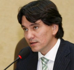 george datanorte Base aliada rebelada: só somos chamados para festas com bolo e guaraná, diz deputado