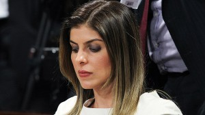 Mullher de Cachoeira é chamada no twitter de Andressa caça-níquel". Que maldade...
